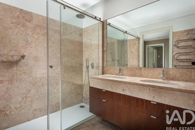 Apartamento T6 para Venda em Avenidas Novas Foto 24