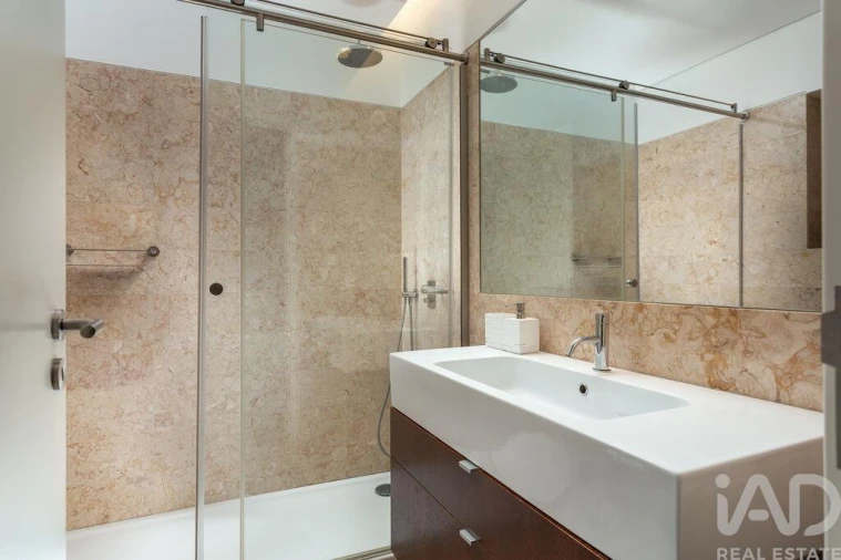Apartamento T6 para Venda em Avenidas Novas Foto 31
