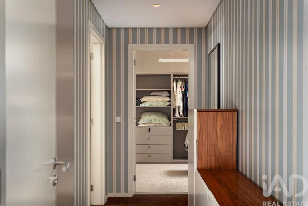 Apartamento T6 para Venda em Avenidas Novas Foto 31