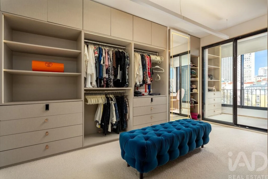 Apartamento T6 para Venda em Avenidas Novas Foto 29