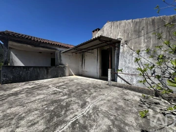 Moradia T2 para Venda em São Miguel, Santa Eufémia e Rabaçal