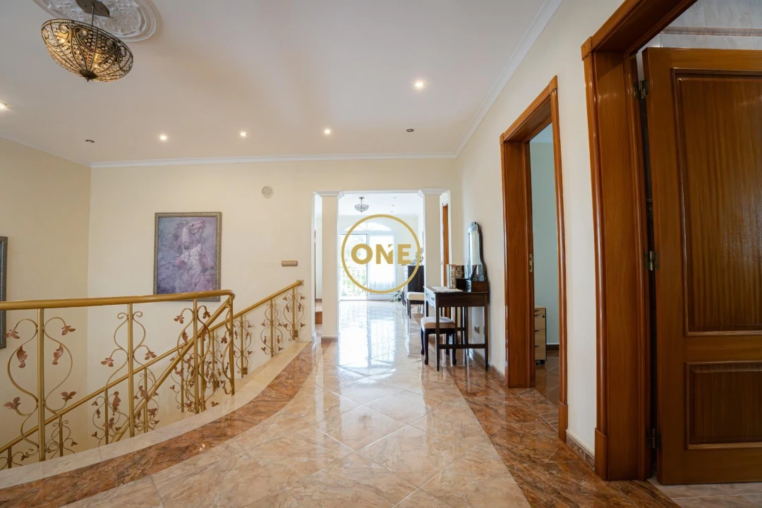 Moradia T4 para Venda em Rosto do Cão (Livramento) Foto 42