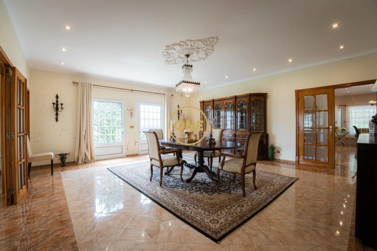 Moradia T4 para Venda em Rosto do Cão (Livramento) Foto 14