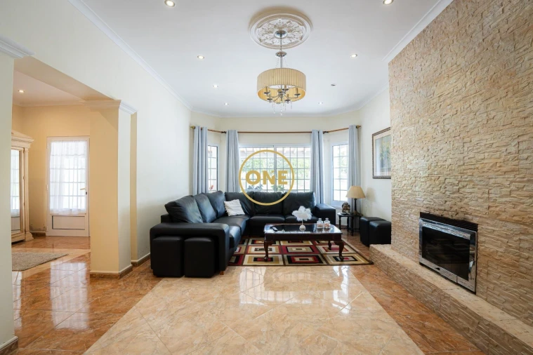 Moradia T4 para Venda em Rosto do Cão (Livramento) Foto 25