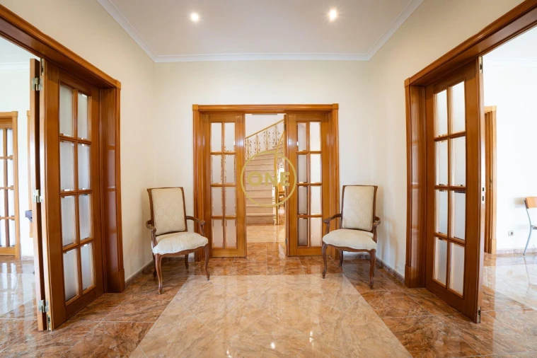 Moradia T4 para Venda em Rosto do Cão (Livramento) Foto 10