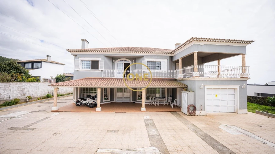 Moradia T4 para Venda em Rosto do Cão (Livramento) Foto 5