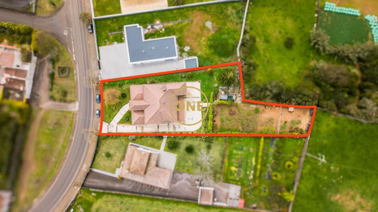 Moradia T4 para Venda em Rosto do Cão (Livramento) Foto 59