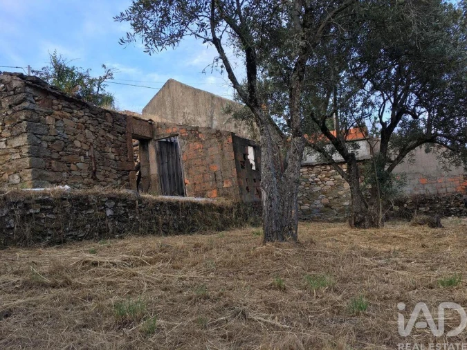 Quinta para Venda em Unhais da Serra Foto 4