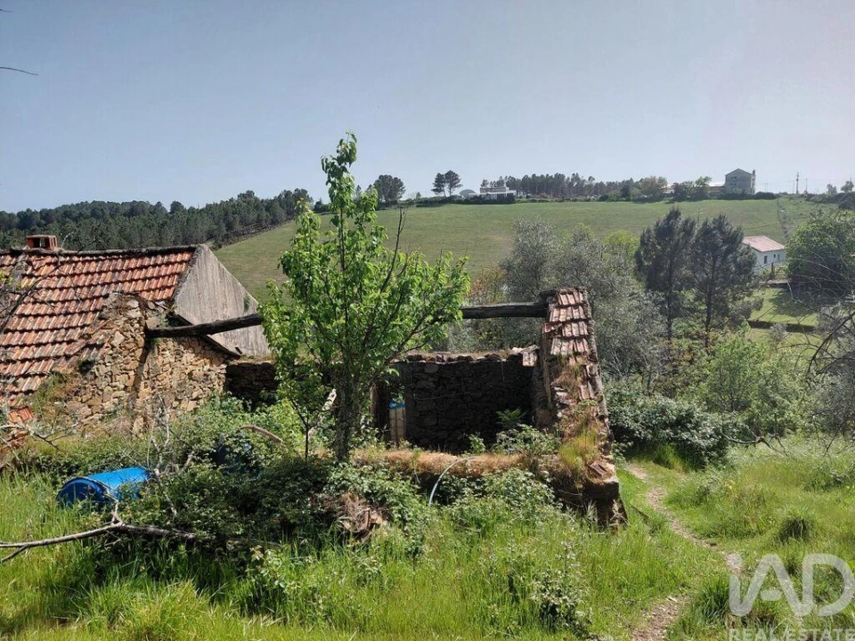 Quinta para Venda em Unhais da Serra Foto 1