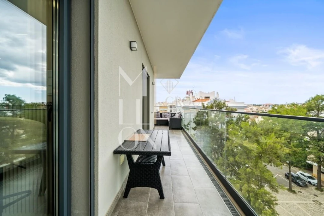 Apartamento T4 para Venda em Portimão Foto 15