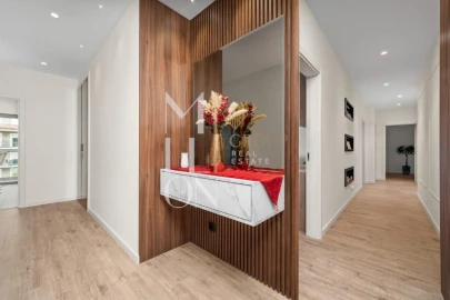 Apartamento T4 para Venda em Portimão
