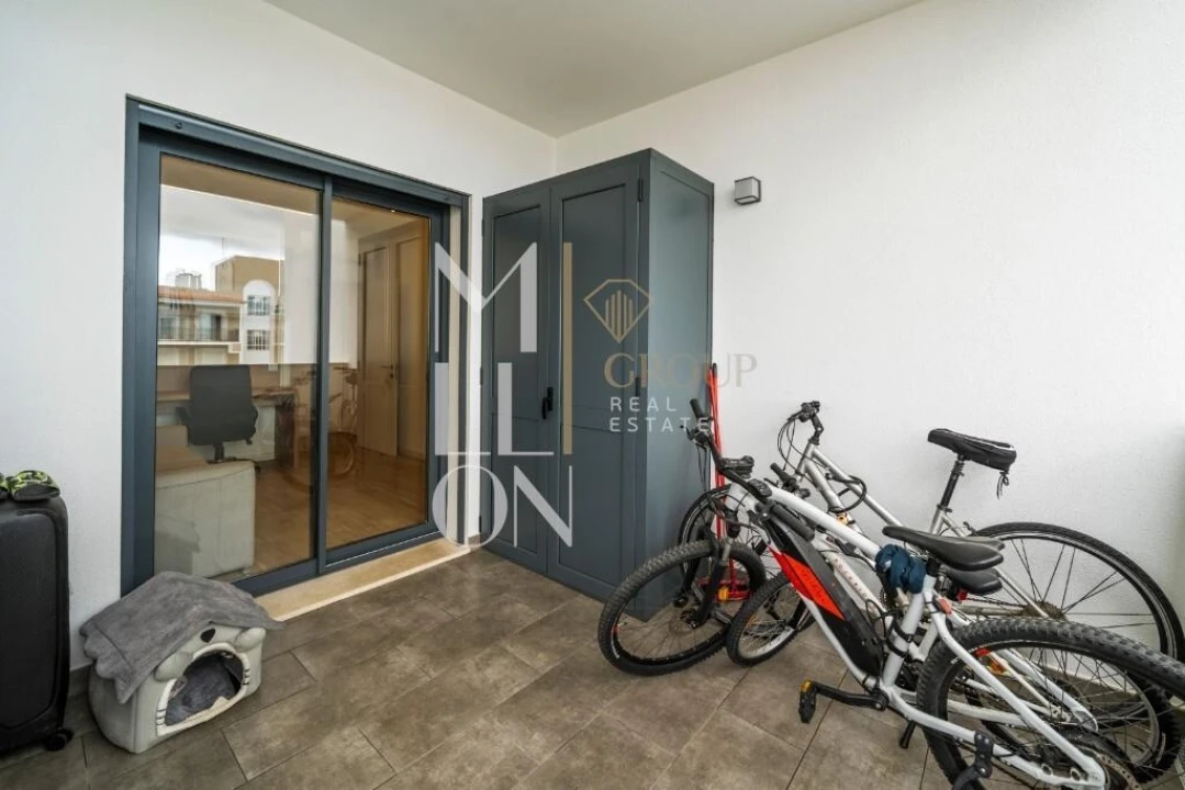 Apartamento T4 para Venda em Portimão Foto 49
