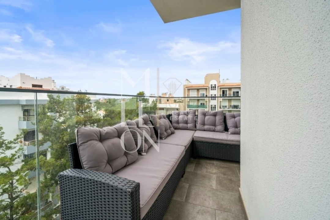 Apartamento T4 para Venda em Portimão Foto 14