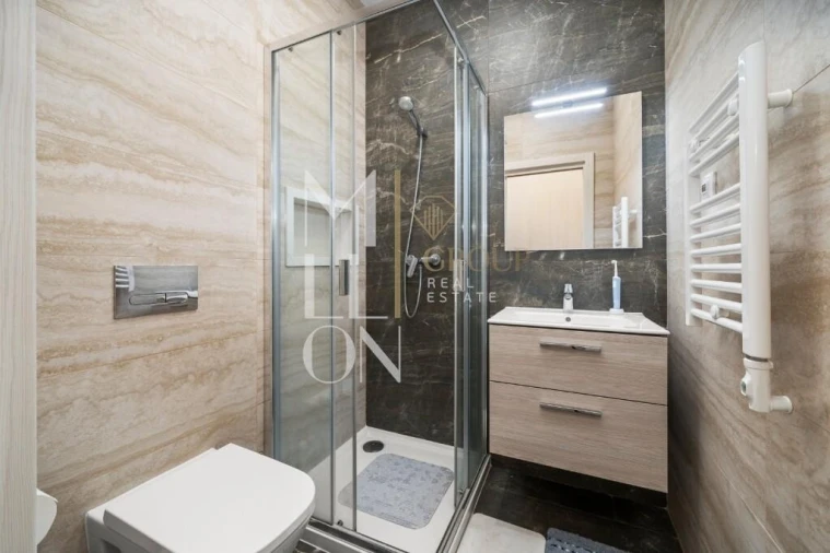 Apartamento T4 para Venda em Portimão Foto 36