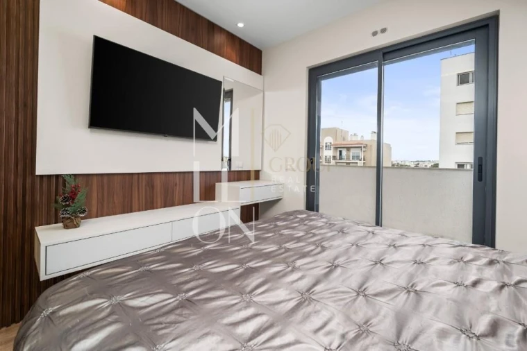 Apartamento T4 para Venda em Portimão Foto 46