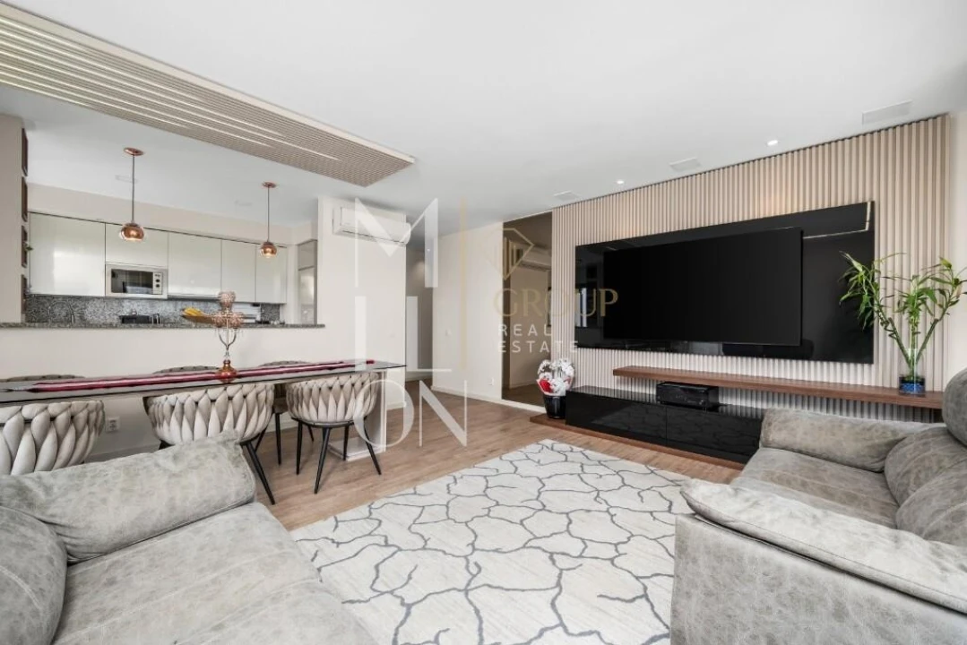 Apartamento T4 para Venda em Portimão Foto 6