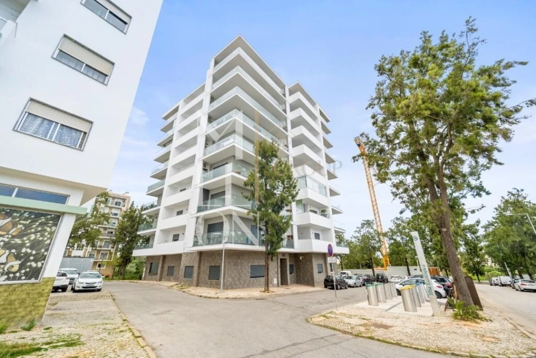 Apartamento T4 para Venda em Portimão Foto 50