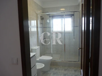 Moradia T3 para Venda em Vila Facaia