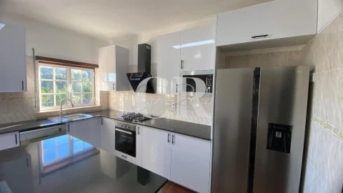 Moradia T3 para Venda em Vila Facaia