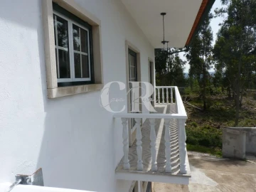 Moradia T3 para Venda em Vila Facaia