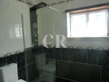 Moradia T3 para Venda em Vila Facaia