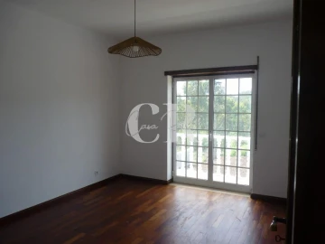 Moradia T3 para Venda em Vila Facaia