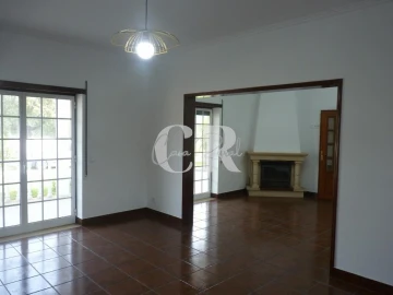 Moradia T3 para Venda em Vila Facaia