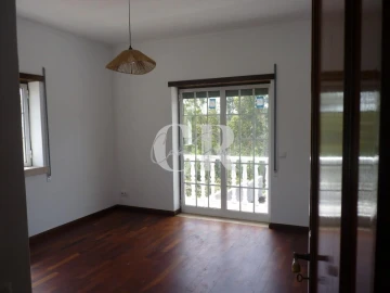 Moradia T3 para Venda em Vila Facaia