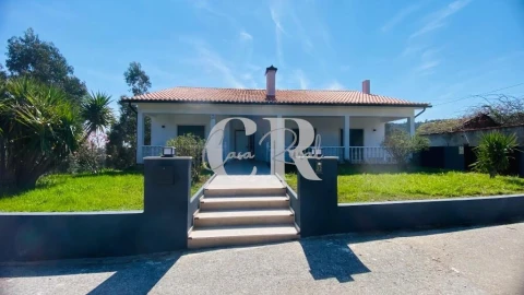 Moradia T3 para Venda em Vila Facaia