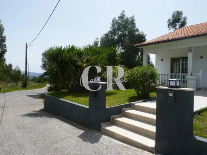 Moradia T3 para Venda em Vila Facaia Foto 4