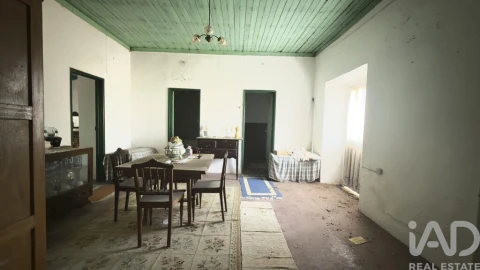 Moradia T3 para Venda em São Vicente do Paul e Vale de Figueira