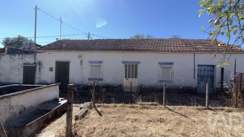 Moradia T3 para Venda em São Vicente do Paul e Vale de Figueira