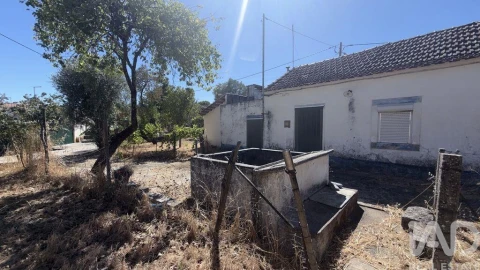 Moradia T3 para Venda em São Vicente do Paul e Vale de Figueira