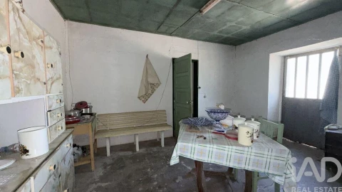 Moradia T3 para Venda em São Vicente do Paul e Vale de Figueira