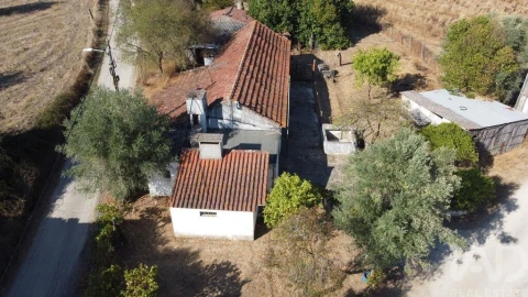 Moradia T3 para Venda em São Vicente do Paul e Vale de Figueira