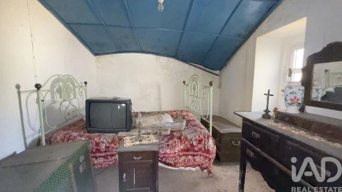 Moradia T3 para Venda em São Vicente do Paul e Vale de Figueira