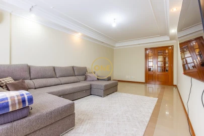 Apartamento T1 para Venda em Corroios