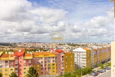 Apartamento T1 para Venda em Corroios