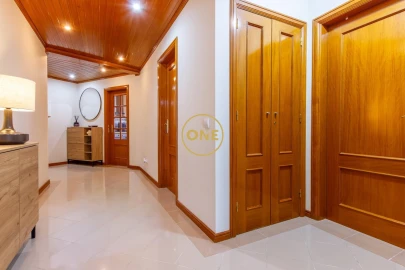 Apartamento T1 para Venda em Corroios