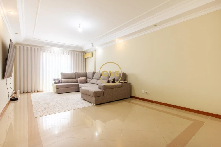 Apartamento T1 para Venda em Corroios Foto 15