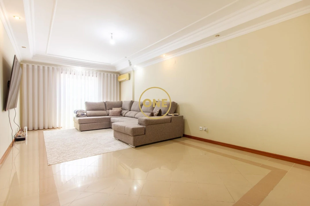 Apartamento T1 para Venda em Corroios Foto 15