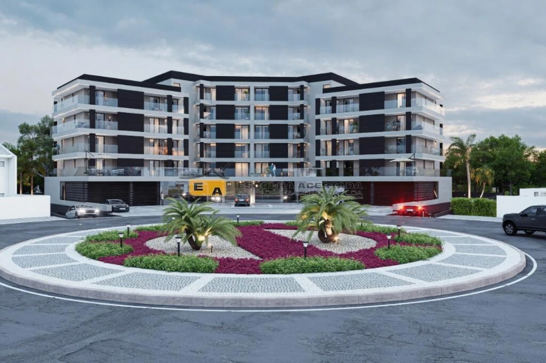 Apartamento T4 para Venda em Pedrouços Foto 3