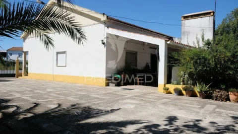 Moradia T3 para Venda em Ponte de Sor, Tramaga e Vale de Açor