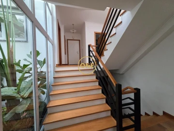 Moradia T4 para Venda em Alcabideche