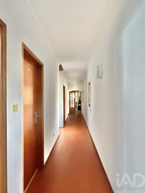 Loja para Venda em Campo de Besteiros