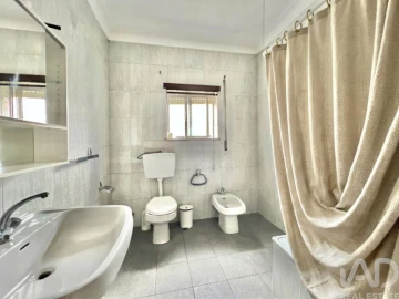 Loja para Venda em Campo de Besteiros