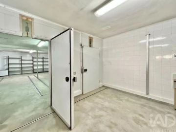 Loja para Venda em Campo de Besteiros