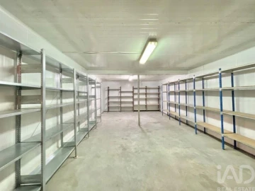 Loja para Venda em Campo de Besteiros