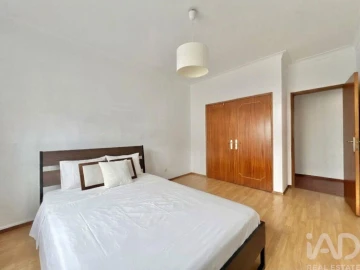 Loja para Venda em Campo de Besteiros