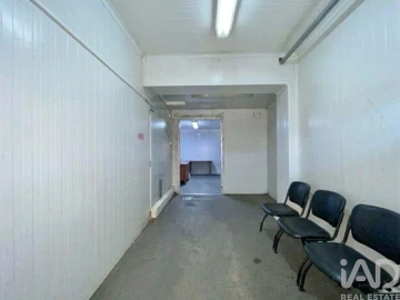 Loja para Venda em Campo de Besteiros